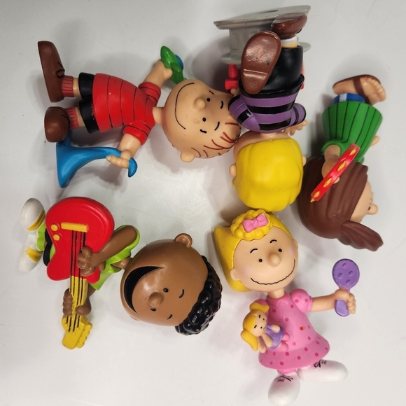 Peanuts Characters Figures Set 5 Lucy Linus Franklin Schroeder Peppermint Patty - Picture 10 of 10
